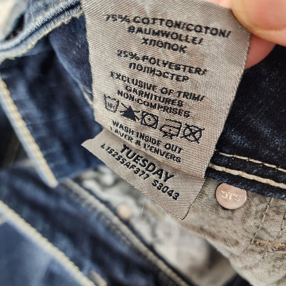 Silver Jeans Tuesday Low Rise Factory Fade Whiskered Size W29/L33 Dark Wash - Picture 14 of 16